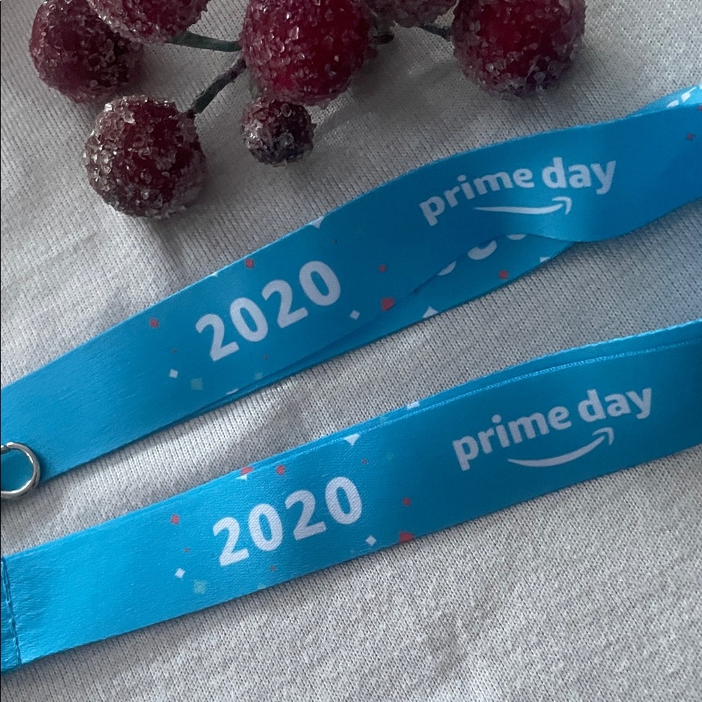 ๐ฅ FREE WITH PURCHASE โข Prime Day 2020 Lanyard ๐ Blue โข New - Picture 7 of 8